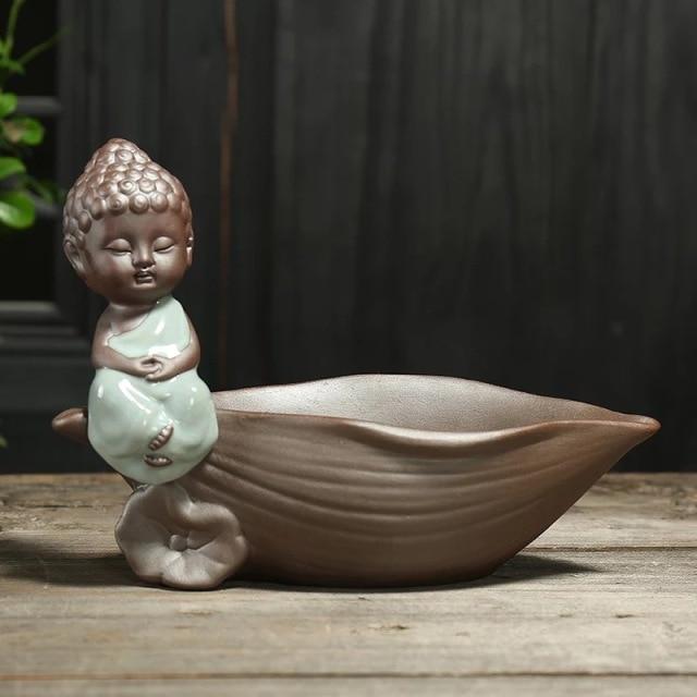 Little Monk Keramisk Blomkruka | Veska 08 Med Hål