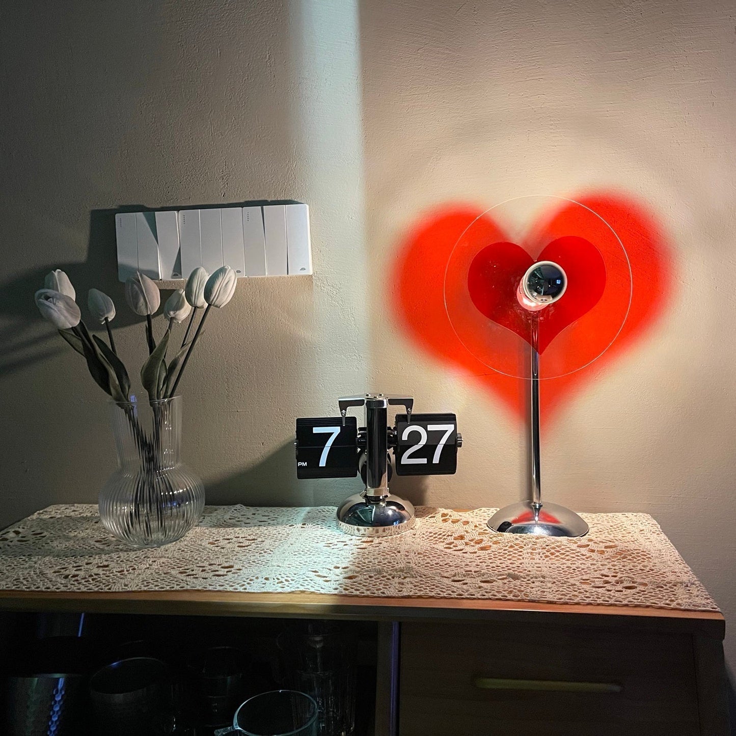 LoveGlow – Elegant Bordslampa med Uppladdningsbart LED | Veska