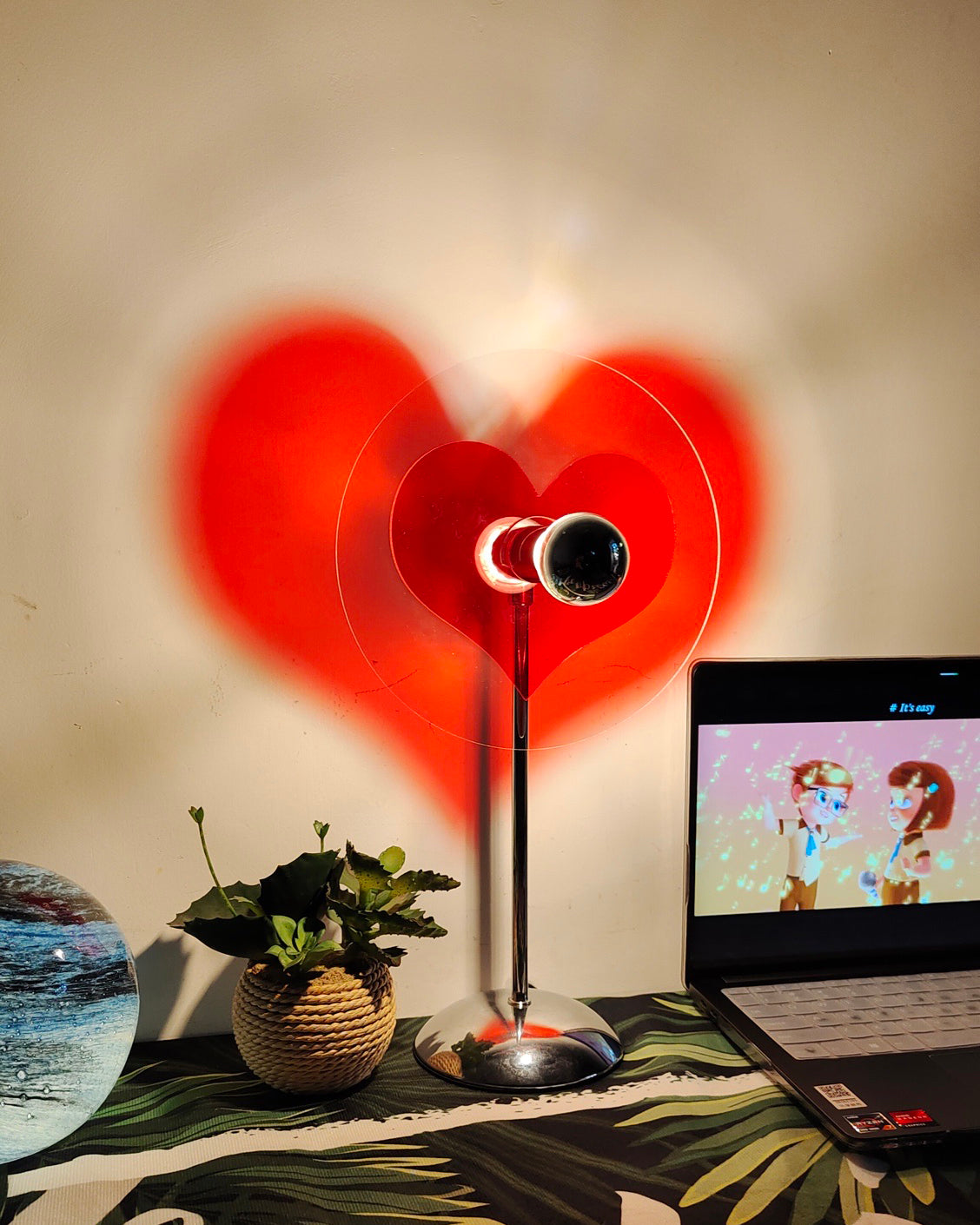 LoveGlow – Elegant Bordslampa med Uppladdningsbart LED | Veska