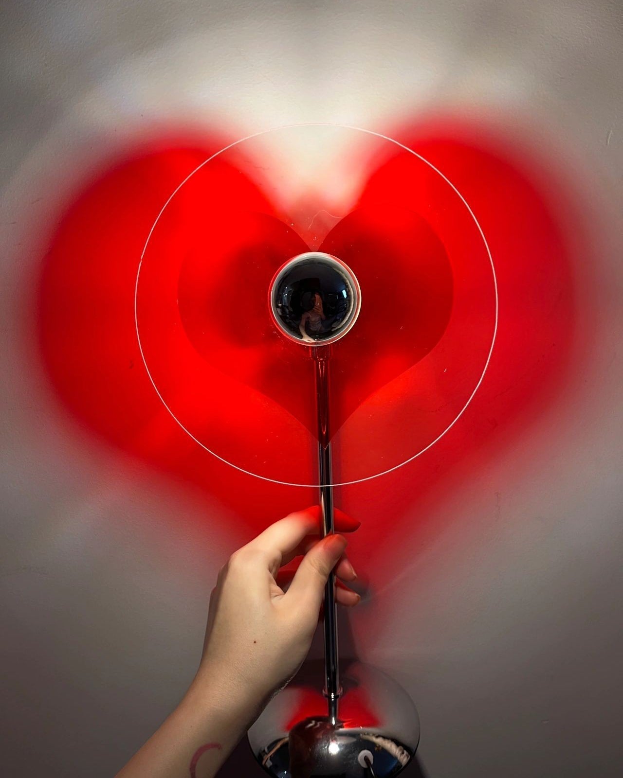 LoveGlow – Elegant Bordslampa med Uppladdningsbart LED | Veska
