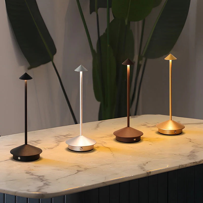 LumiGlow Trådlampa LED Bordslampa Snygg & Modern Design | Veska