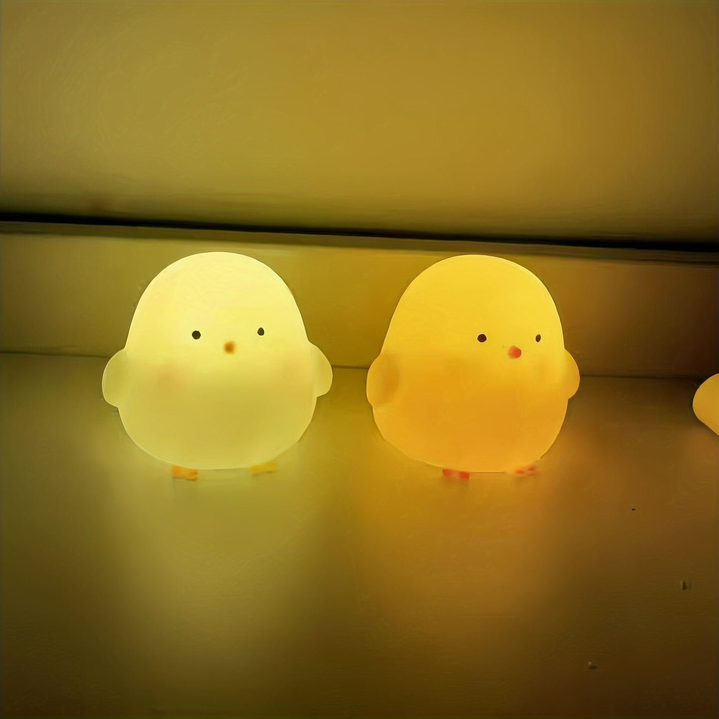 LumiKuiken - Elegant LED Bordslampa med Hälsosamt Ljus Veska