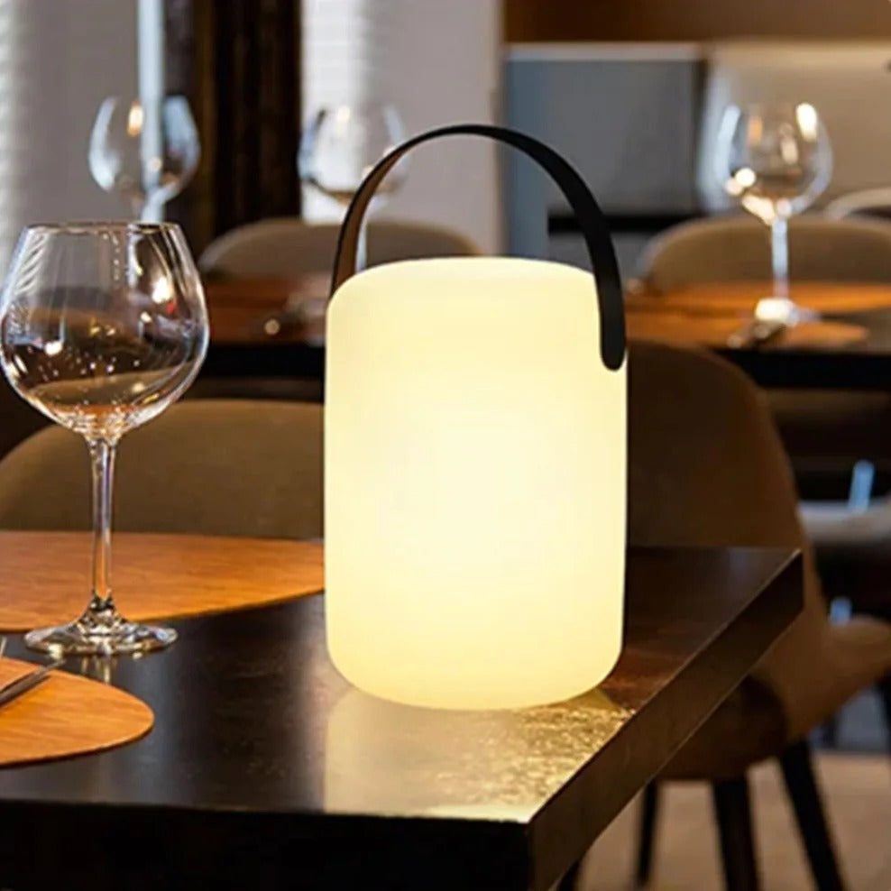 LuminaFusion Lampa – Bärbar Vattentät Sladdlös Bordslampa med Fjärrkontroll | Veska