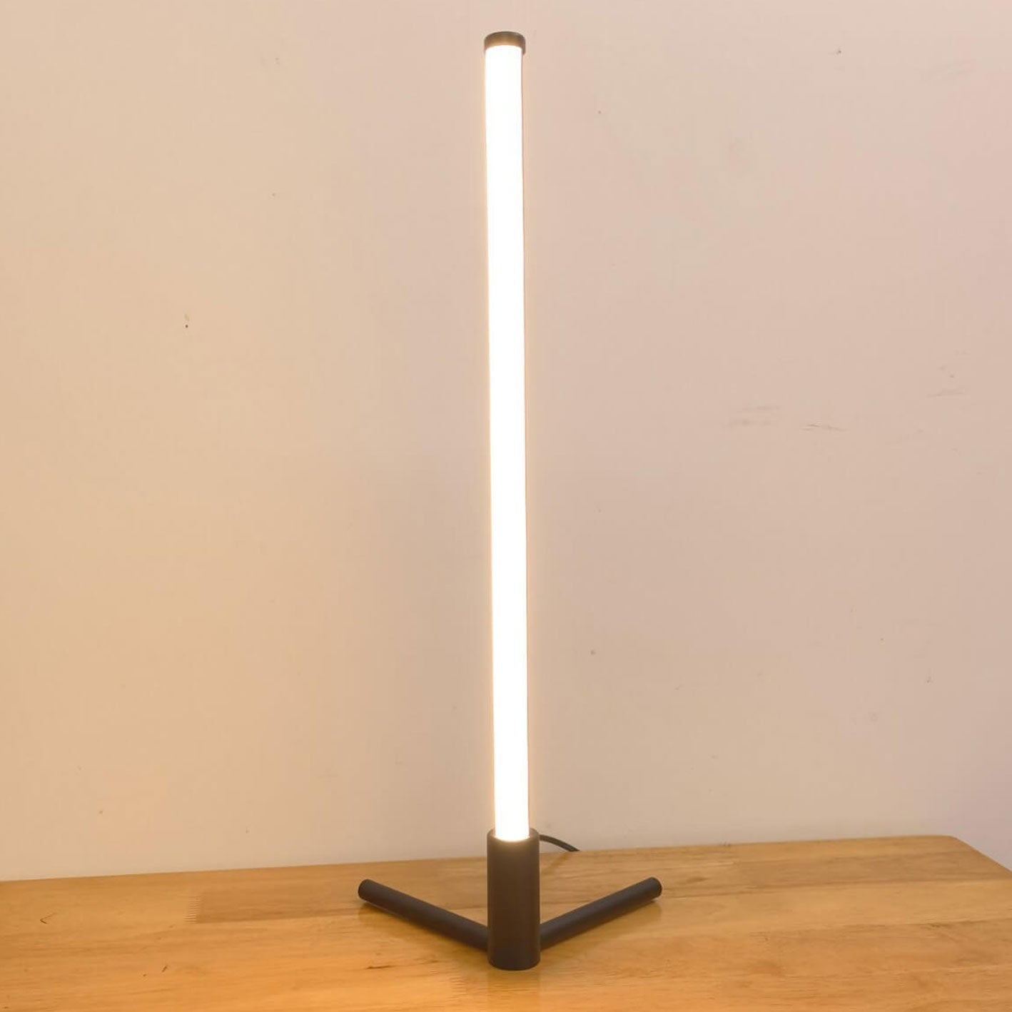 Luminix Bar LED Bordslampa | Minimalistisk Design | Nattlampa & Stämningsbelysning | Modern & Dekorativ | Veska 3-Färg Förändring (Varm Neutral Vit)
