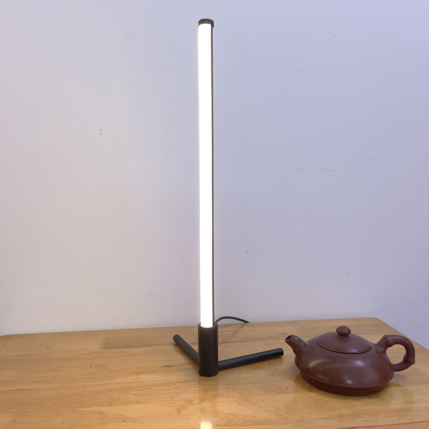 Luminix Bar LED Bordslampa | Minimalistisk Design | Nattlampa & Stämningsbelysning | Modern & Dekorativ | Veska
