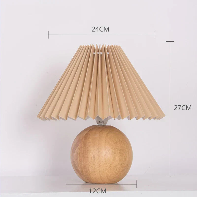 Luminous Heritage: Vintage Bordslampa med Fållad Skärm – Elegant Antik Retro Nattduksbordsbelysning Lösningar | Veska
