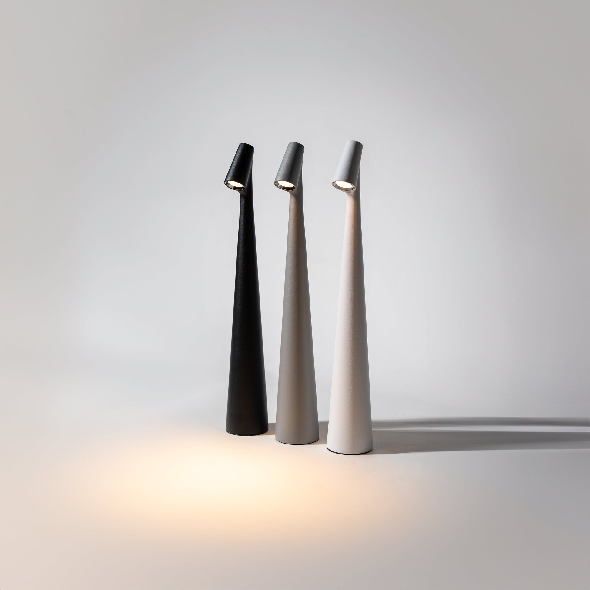 LumiSlim – Uppladdningsbar LED Bordslampa i Stil Veska
