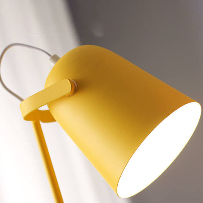 LumiTouch – Minimalistisk bordslampa med stativbas och touchkontroll Veska