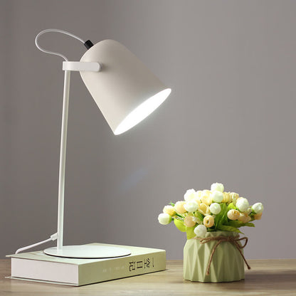 LumiTouch – Minimalistisk bordslampa med stativbas och touchkontroll Veska Vit