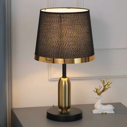 Lumivara Modern Svart Tyg Bordslampa – Elegant Hemljus | Veska
