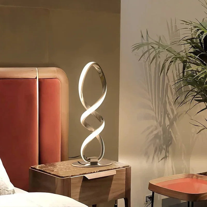 Luxe Lines Bordslampa | Veska