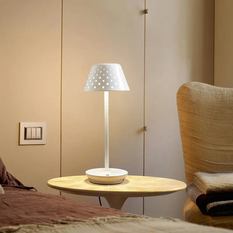 LuxeGlow – Bärbar LED Bordslampa för Moderna Interiörer Veska
