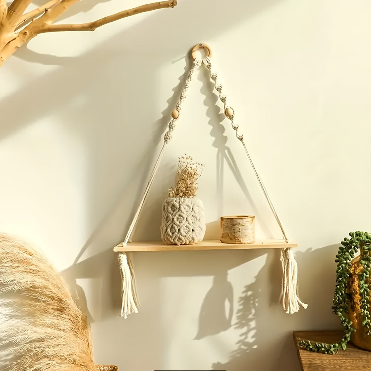 Macrame Hängande Hylla i Trä Handgjord Flytande Hylla med Fransar, idealisk för Inredning av Vardagsrum, Kök och Badrum | Veska Beige