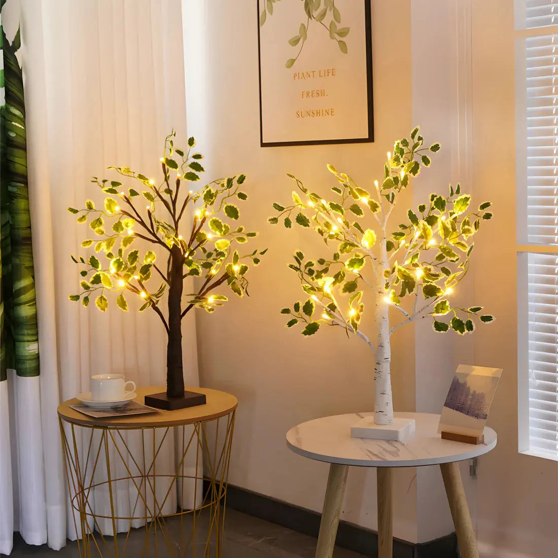Magical BrightTree Bordslampa – Elegant Träd Design med Varm LED Ljus | Veska