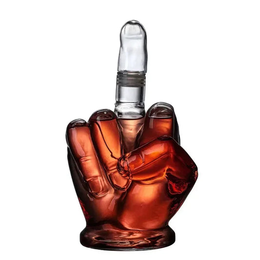 Middle Finger Crystal Clear Fun Decanter | Veska Standardtitel