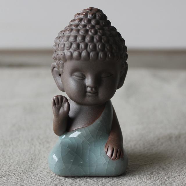 Mini Buddha-statyn i keramik och porslin | Veska