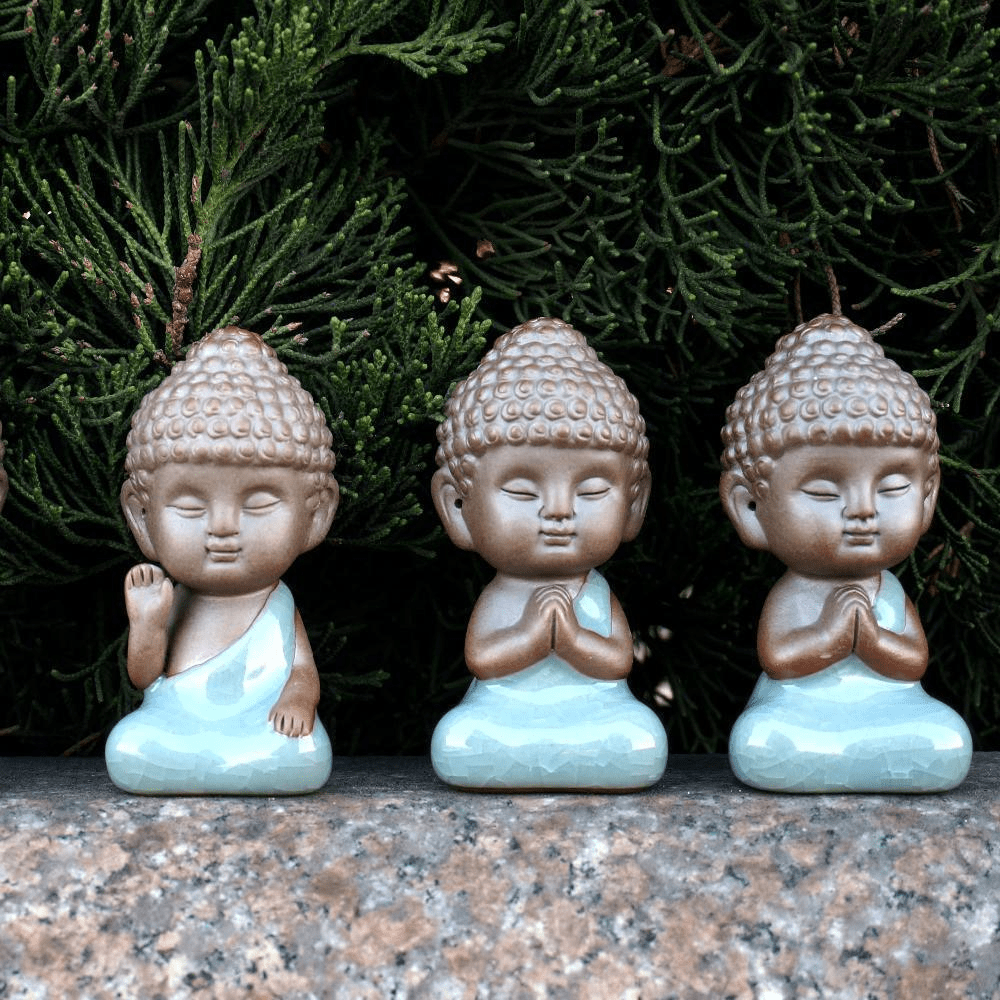 Mini Buddha-statyn i keramik och porslin | Veska
