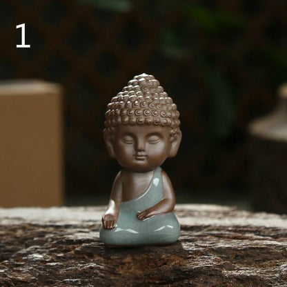 Mini Buddha-statyn i keramik och porslin | Veska 2