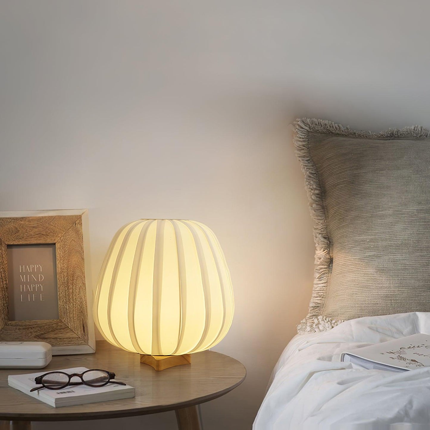 Minimalistisk Bordslampa med Bambubas | Veska