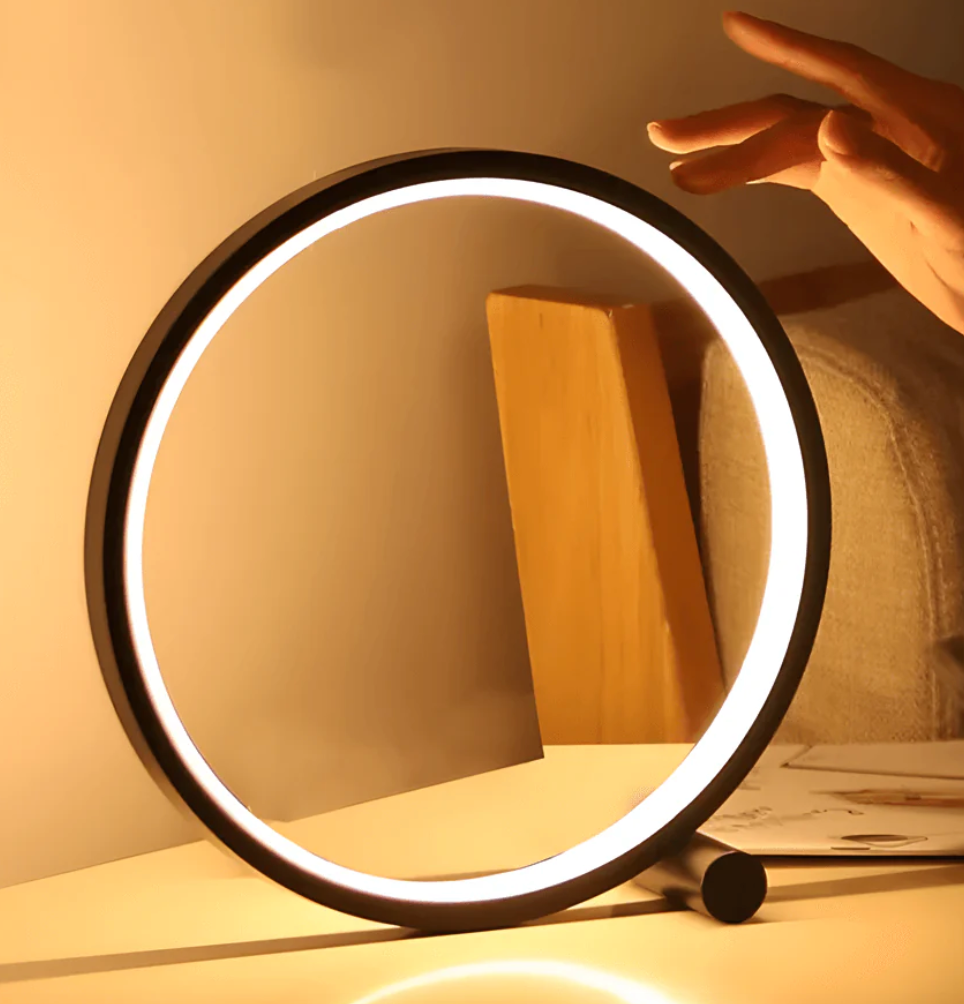 Minimalistisk bordslampa med touch- och dimmerfunktion | Veska