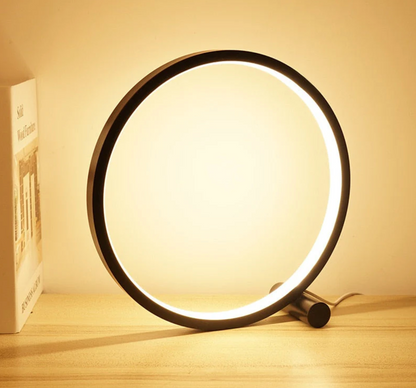 Minimalistisk bordslampa med touch- och dimmerfunktion | Veska