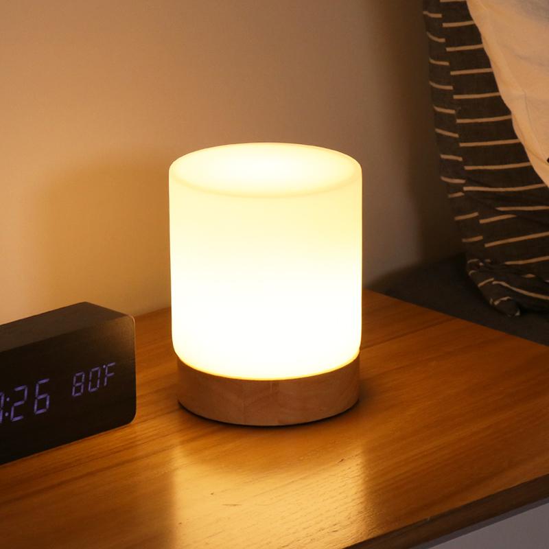 Minimalistisk bordslampa med touchfunktion och 360° belysning | Veska Standardtitel