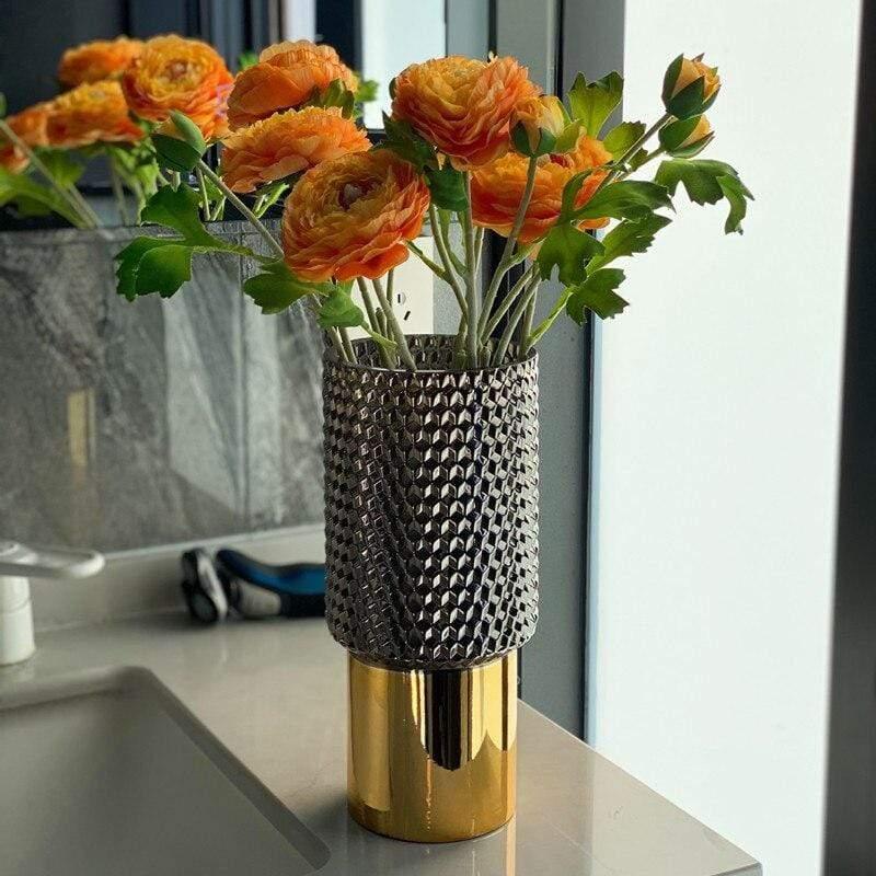 Minimalistisk keramikvas för modern elegans | Veska