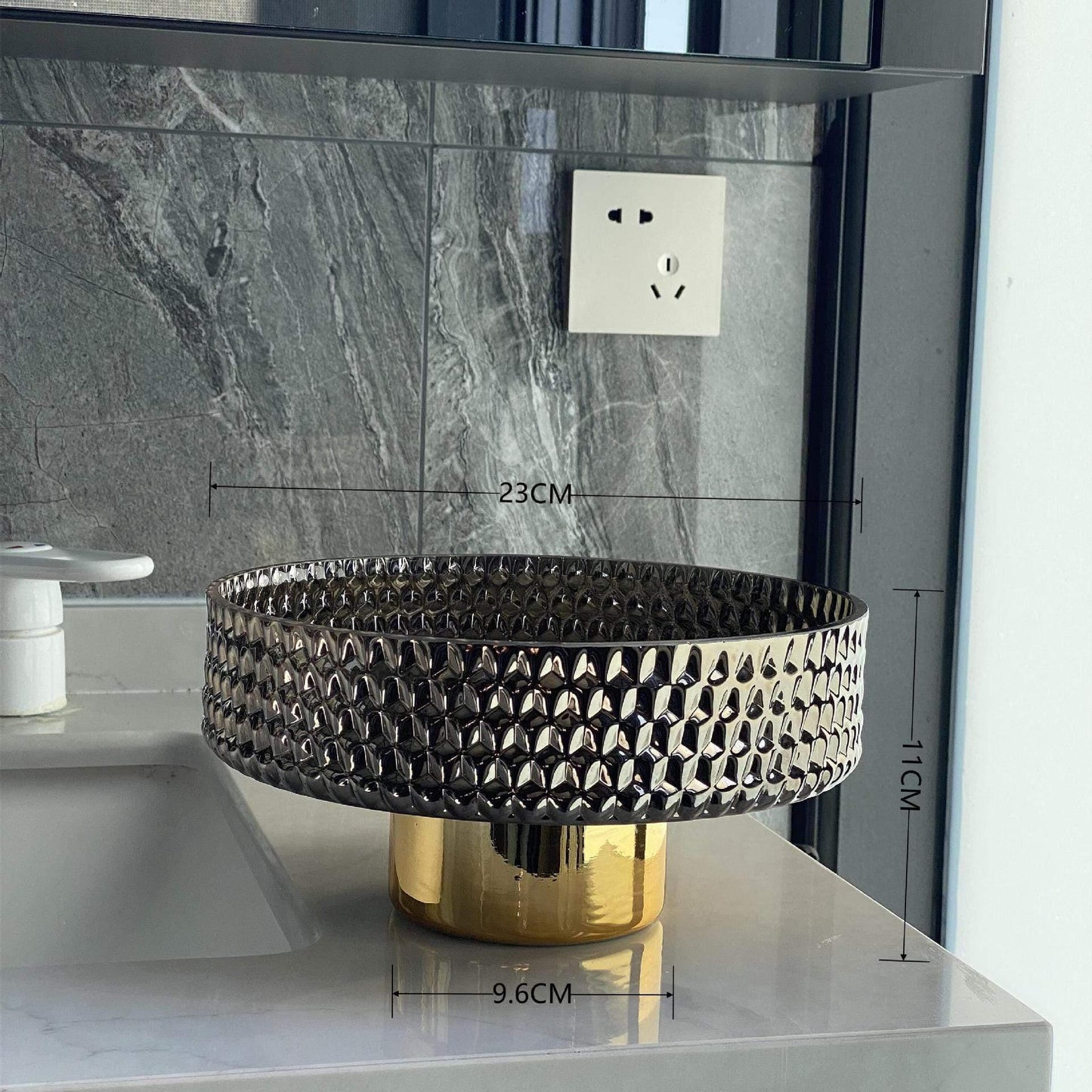 Minimalistisk keramikvas för modern elegans | Veska C