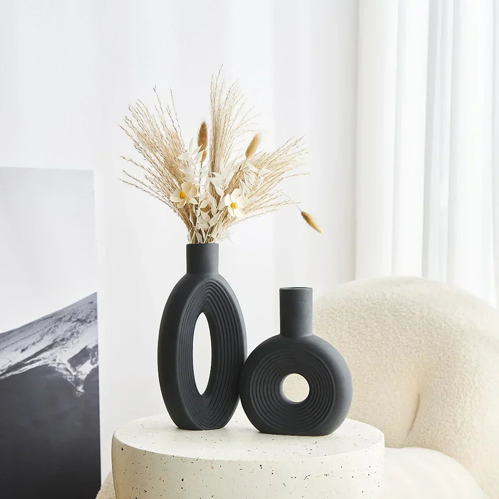 Minimalistisk vas i modern design | Veska