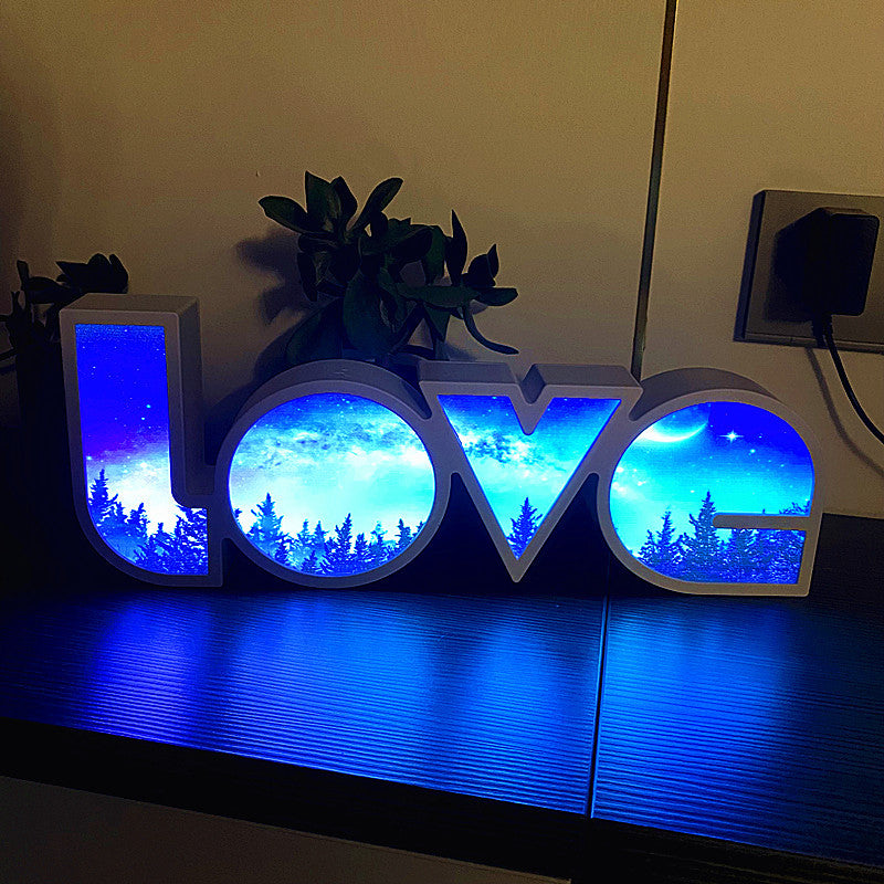 Modern Art Deco vattentålig PS LOVE bokstäver LED bordslampa för sovrummet | Veska E Vit ljus (5000K) 4.5V