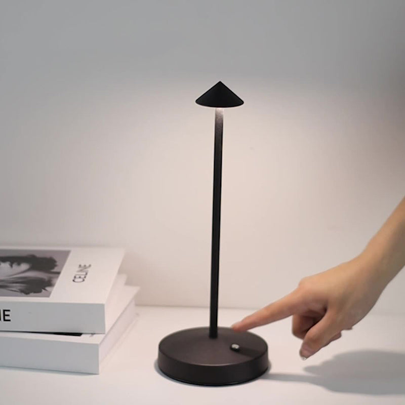 Modern Enkelhet Triangel Kon Rund Akryl Cylindern Järn LED Bordslampa för Vardagsrummet | Veska