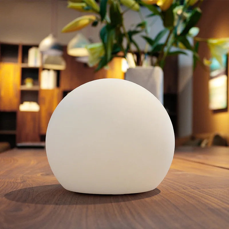 Modern, färgglad bordslampa utan sladd | Veska