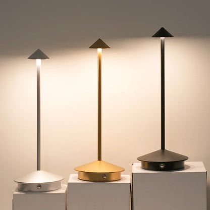 Modern LED bordslampa med touchsensor – Dimbar, Trådlös och Minimalistisk Design | Veska Vit