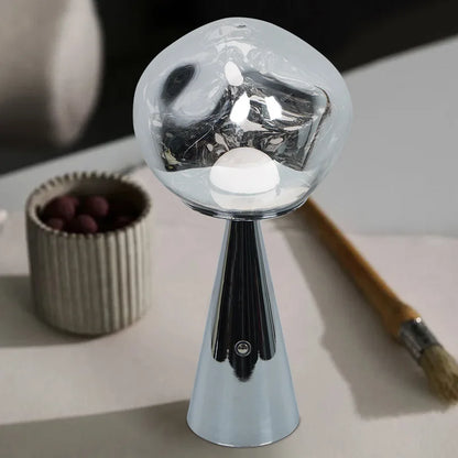 Modern Mini Bordslampa i Lava Design med LED-lampa - Dekorativ Lampa för Vardagsrum, Sovrum & Kontor | Veska Silversilver