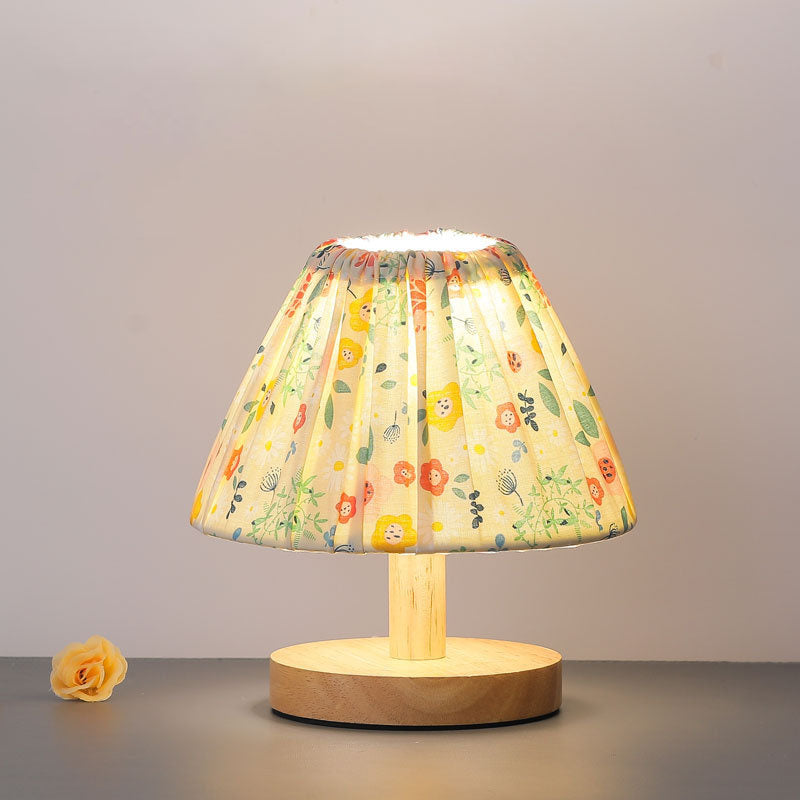 Modern Minimalist Kreativ Järn Blomform 1-Lampa Bordslampa | Veska Gul