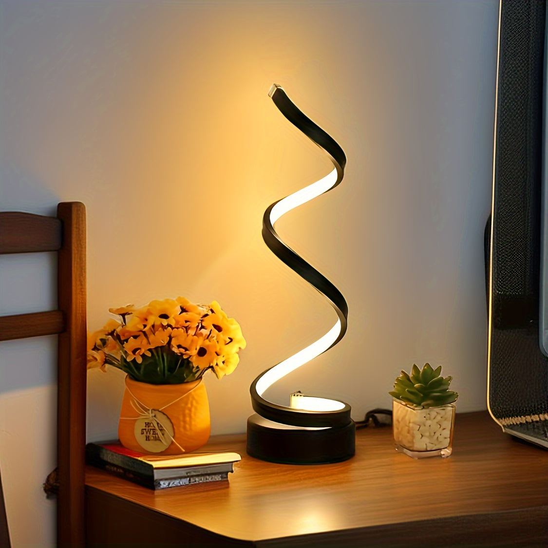 Modern Spiral Bordslampa – Kreativ LED Skrivbordslampa med Mjuk Varm Ljus, Perfekt för Sovrum, Vardagsrum och Studieinredning | Veska