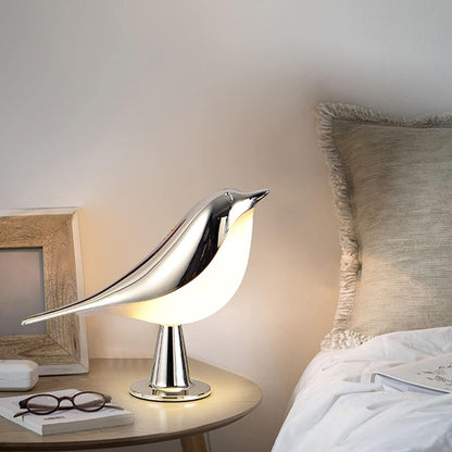 Modern trä LED bordslampa fågeldesign | Veska Silver