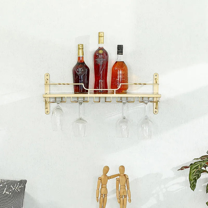 Modern väggvinrack med glashållare Funktionell & elegant | Veska