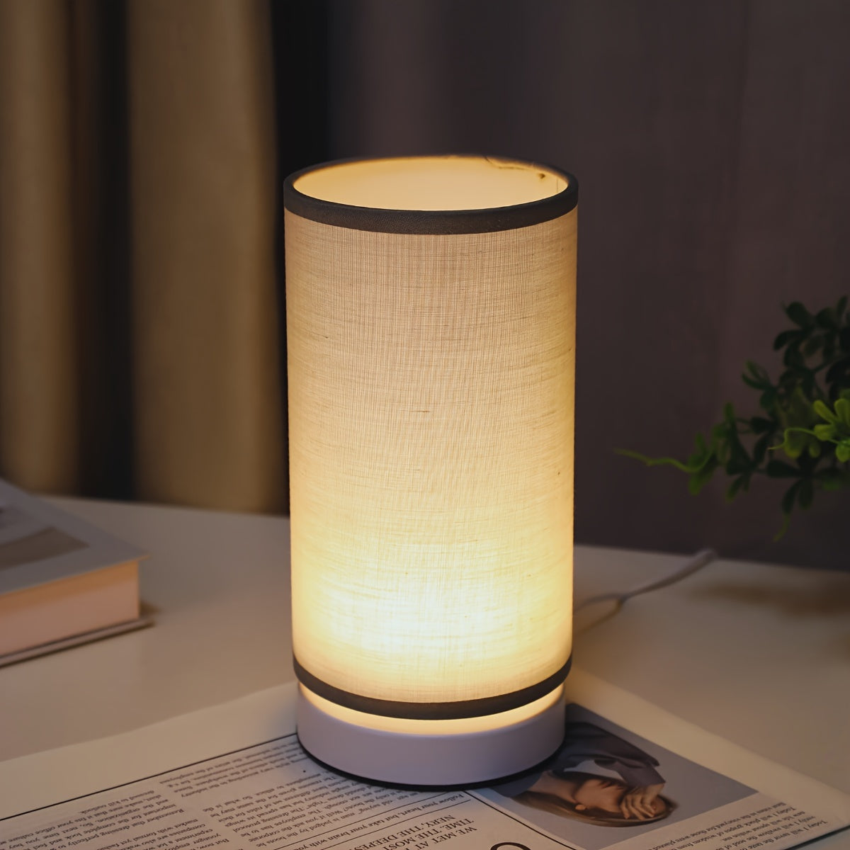 ModernLicht – Upplyst USB Bordslampa i Cylinder Veska