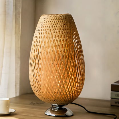 NatureHue – Vintage Bambu Bordslampa – Kreativ Vevad Rattanställningsljus | Veska