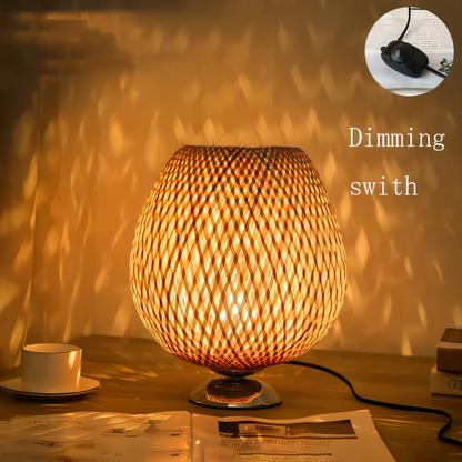 NatureHue – Vintage Bambu Bordslampa – Kreativ Vevad Rattanställningsljus | Veska 23cm x H 36cm