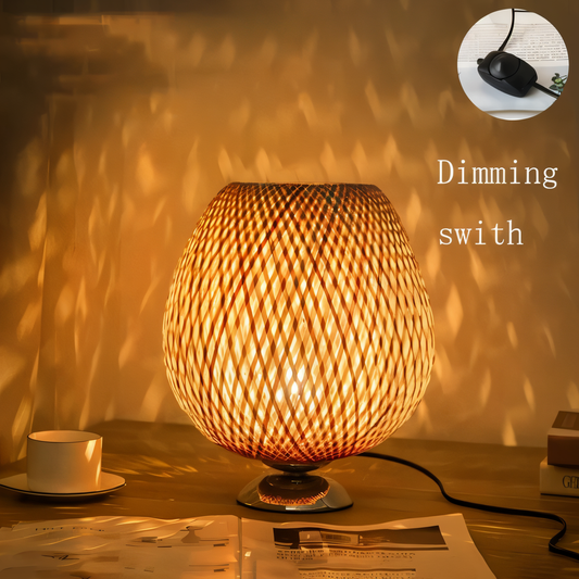 NatureHue – Vintage Bambu Bordslampa – Kreativ Vevad Rattanställningsljus | Veska 23cm x H 36cm