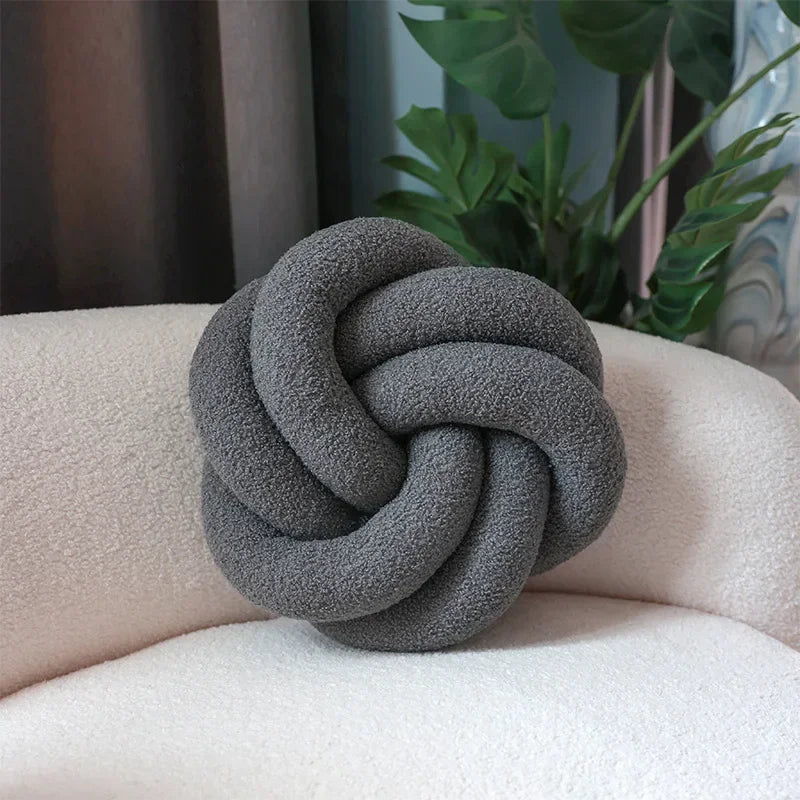Nordic Cotton Boucle Knot Pillow | Veska Grå