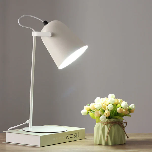 Nordic Macaron Färg Kreativ Järnkärl Design Lampa Bordslampa | Veska Vit