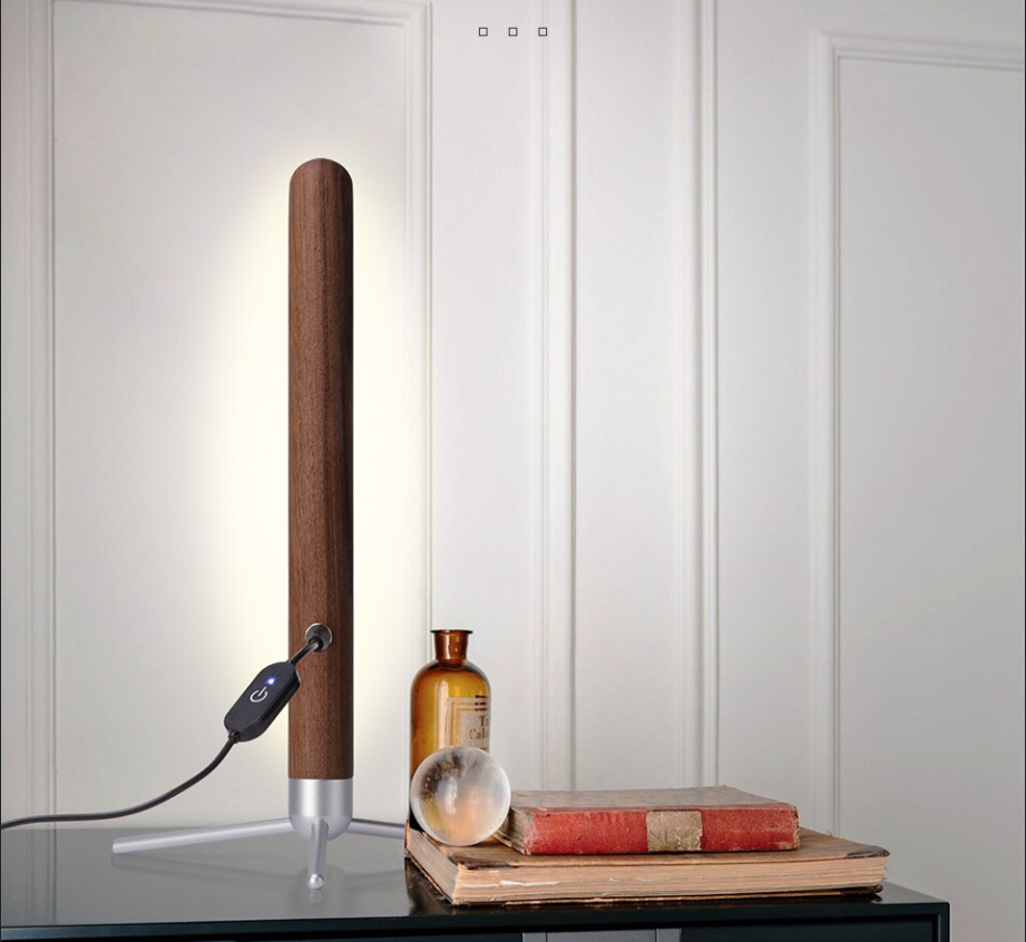 Nordic Sky Minimalist Träskrivbordslampa | Veska
