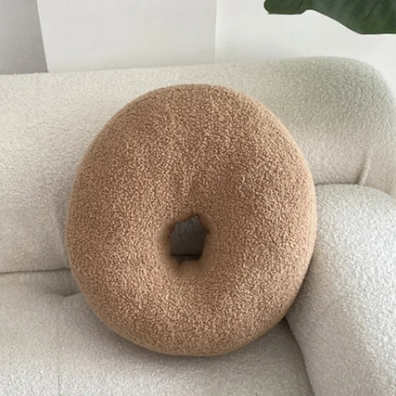 Nordisk Bouclé Abstrakt Kudde – Minimalistisk Plysch Kudde | Veska Donut mjölkte