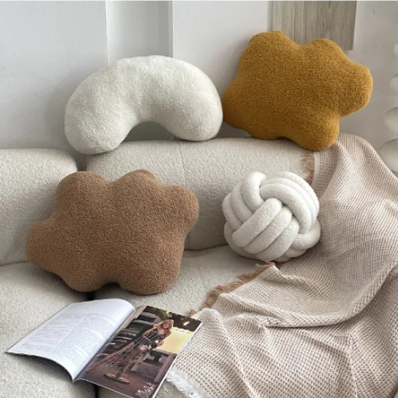 Nordisk Bouclé Abstrakt Kudde – Minimalistisk Plysch Kudde | Veska
