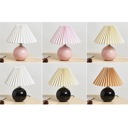 Nordisk minimalistisk 1-ljuskälla bordslampa gjord av keramik med veck | Veska