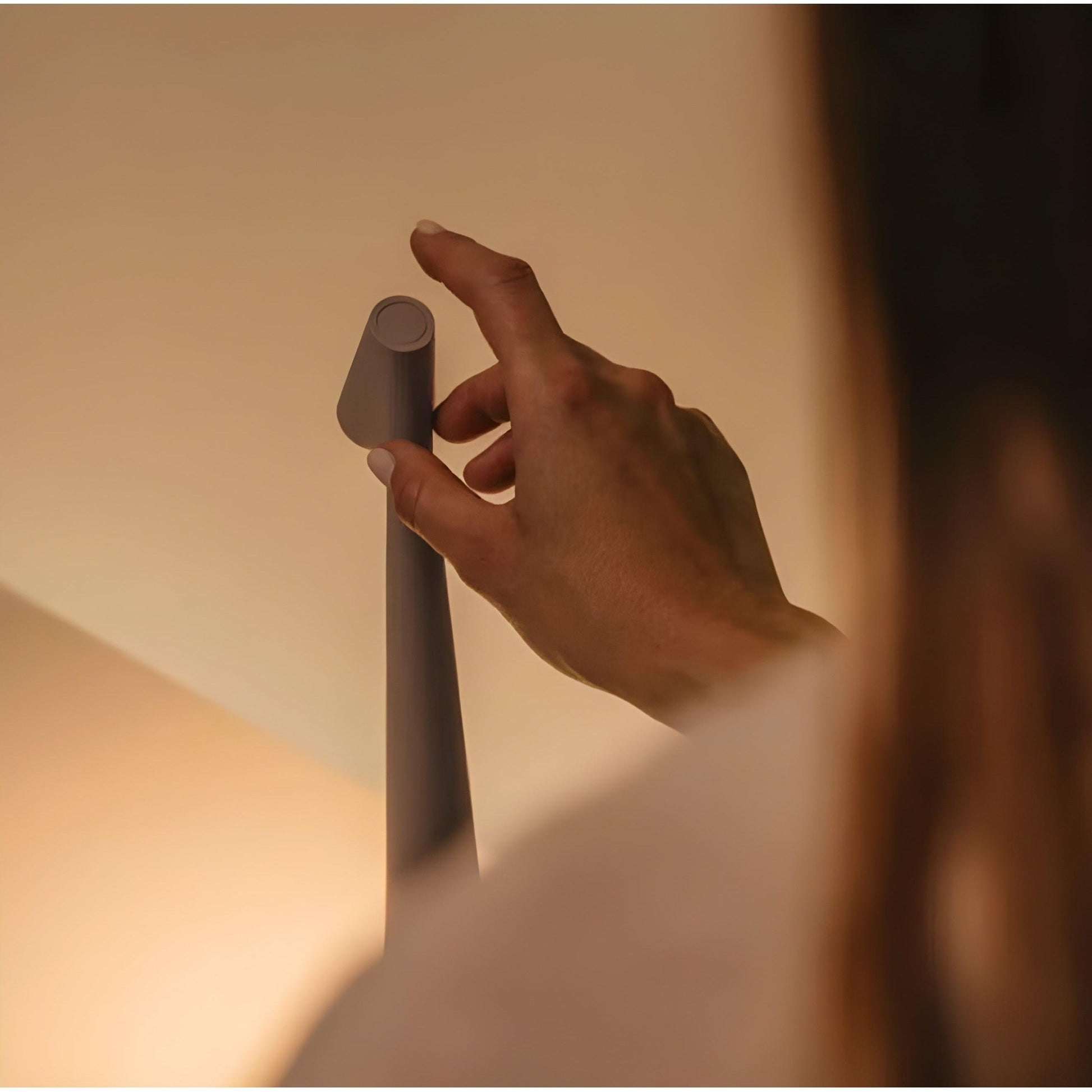 Nordisk Minimalistisk LED Trådlamp Bordslampa | Veska