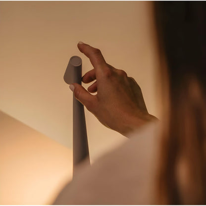 Nordisk Minimalistisk LED Trådlamp Bordslampa | Veska